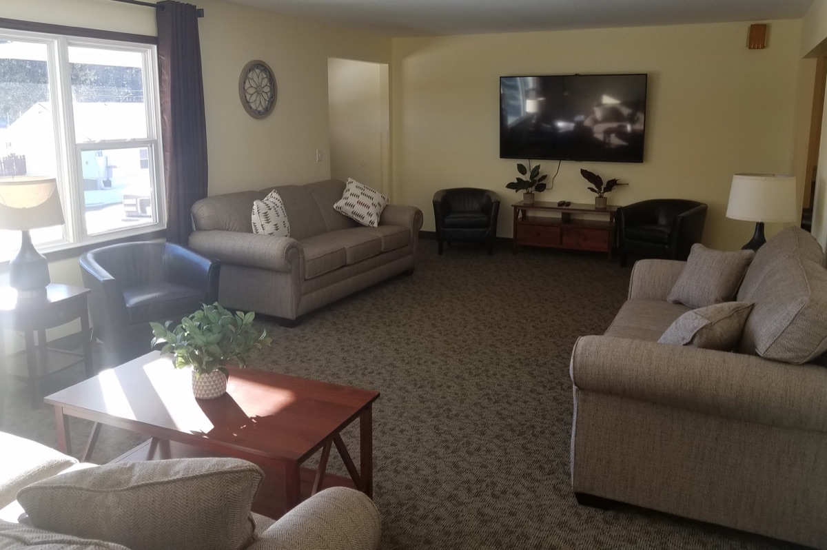 All Star Inn & Suites