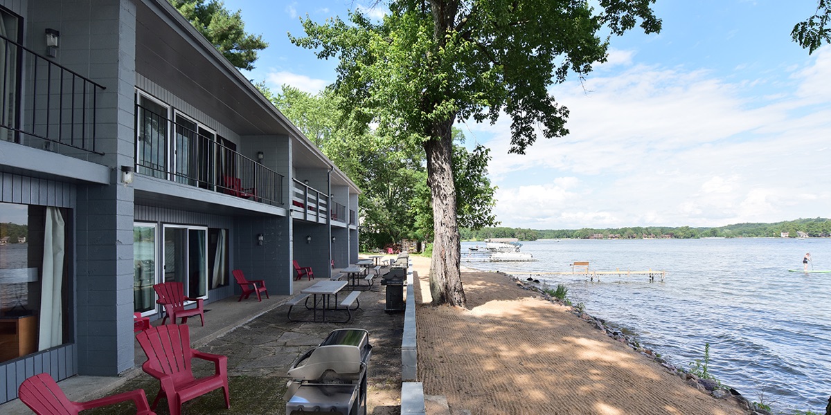 Delton Oaks Resort